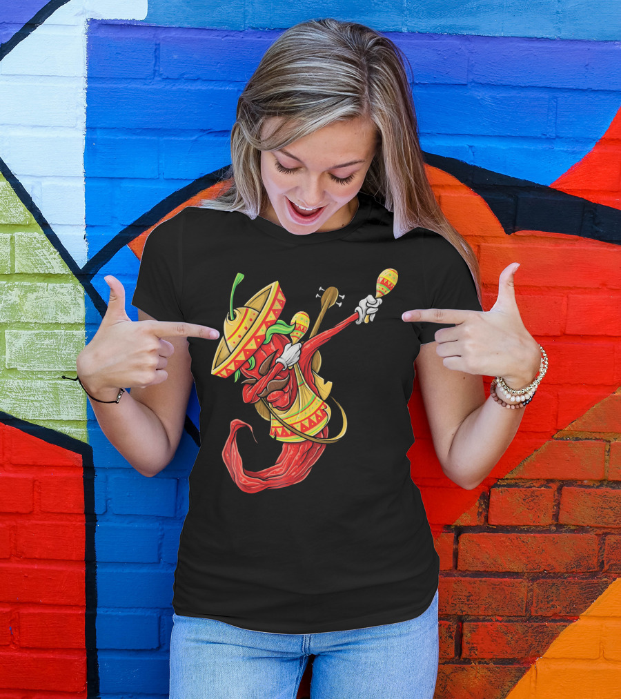 Cinco De Mayo Dabbing Chili Pepper With Sombrero And Maracas T-Shirt