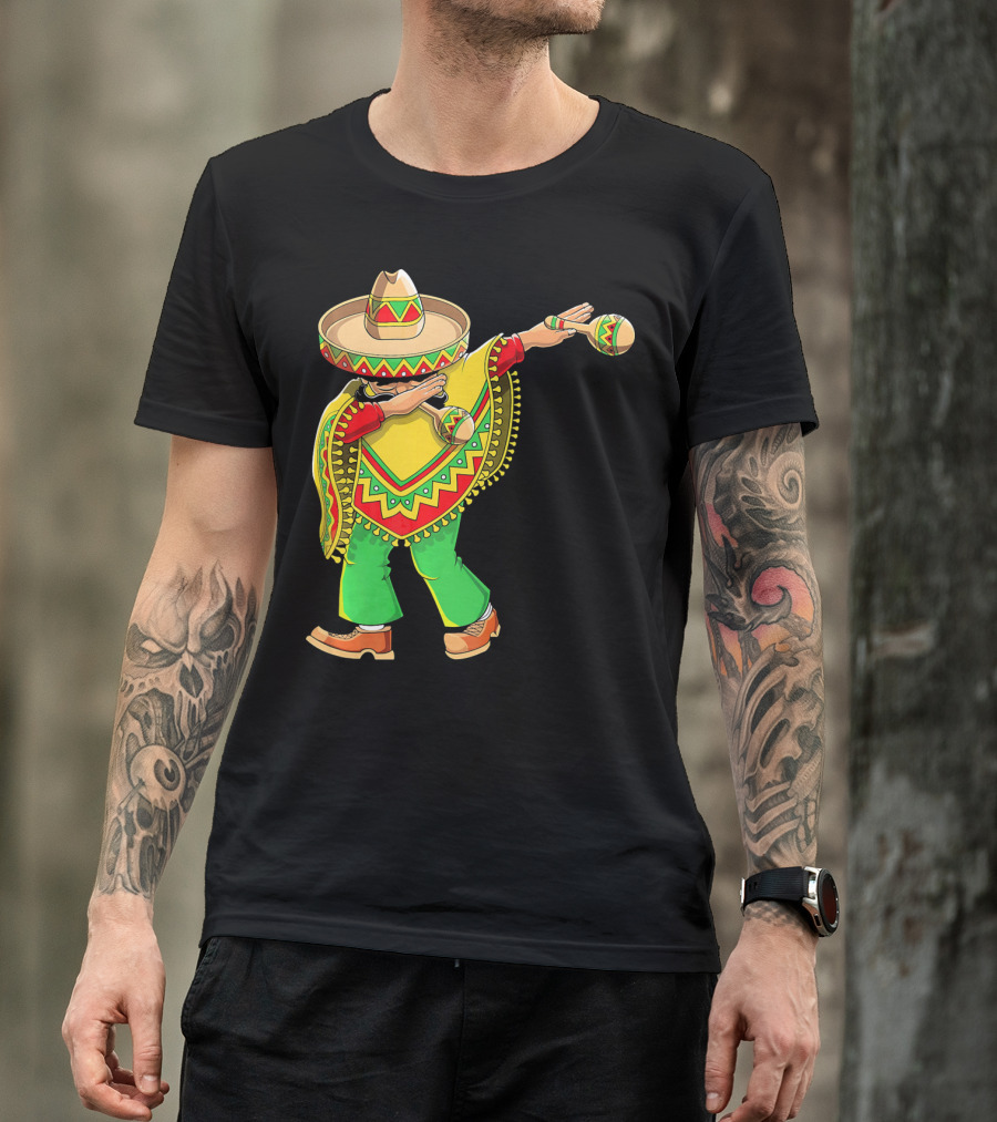Dabbing Sombrero And Poncho With Maracas Fun T-Shirt