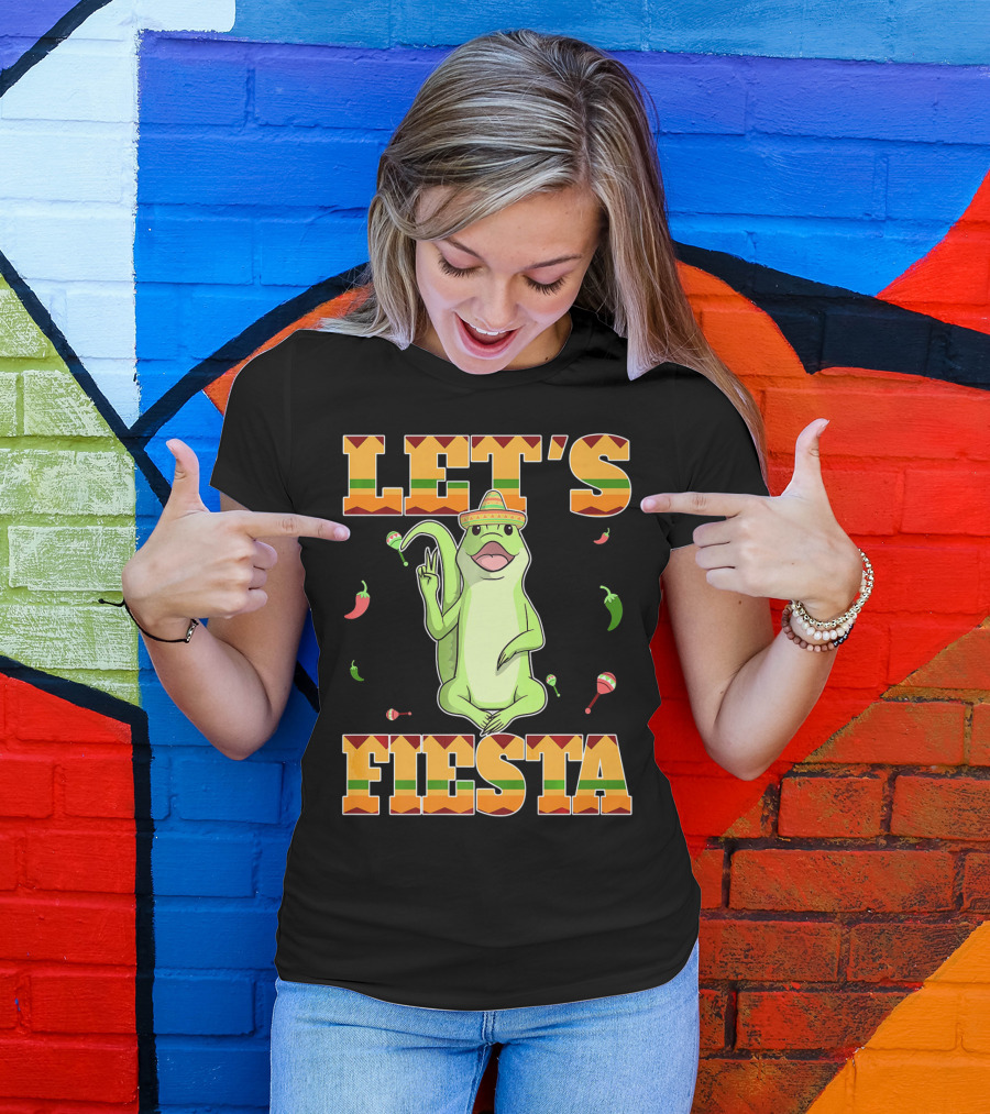 Let's Fiesta Lizard Sombrero Maracas Peppers Cinco De Mayo Mexican T-Shirt