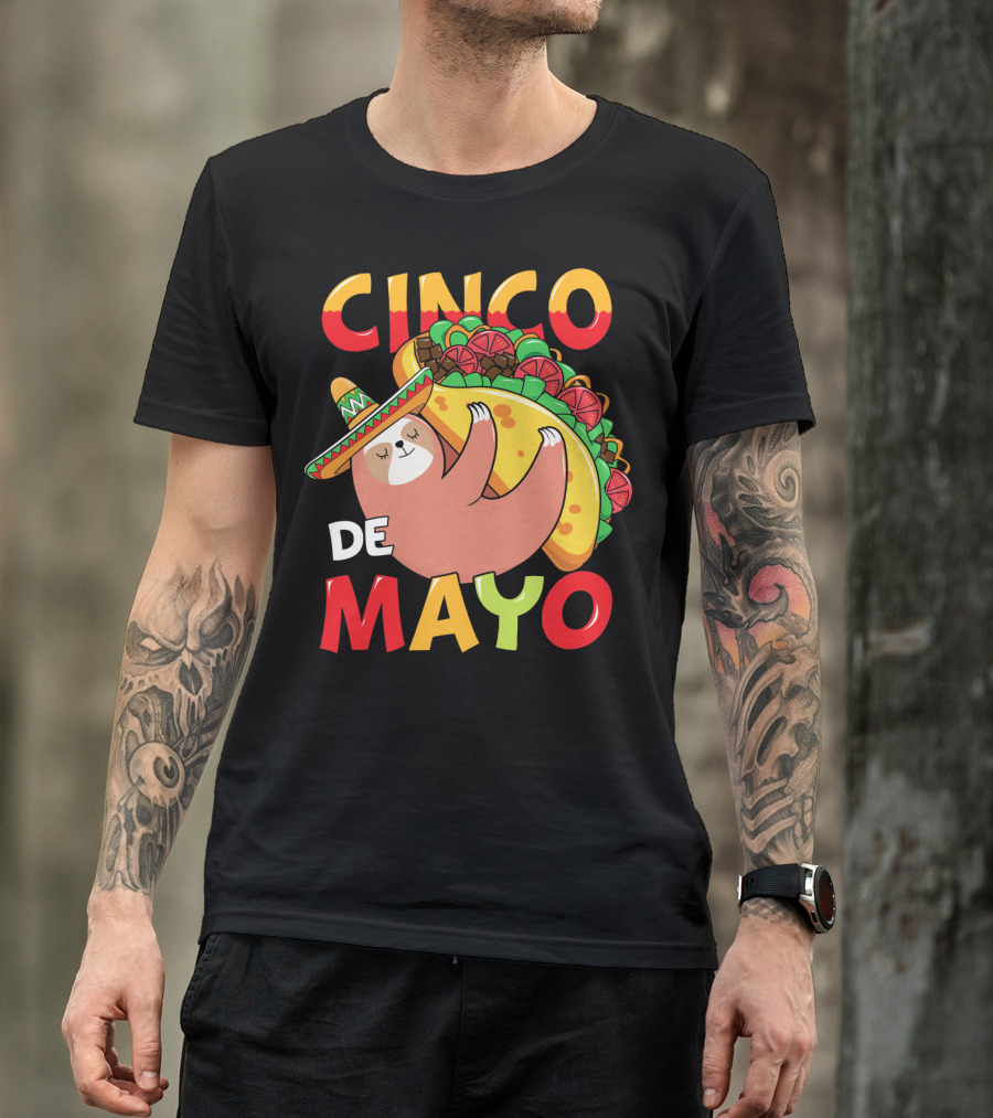 Cinco De Mayo Sloth With Sombrero And Taco T-Shirt
