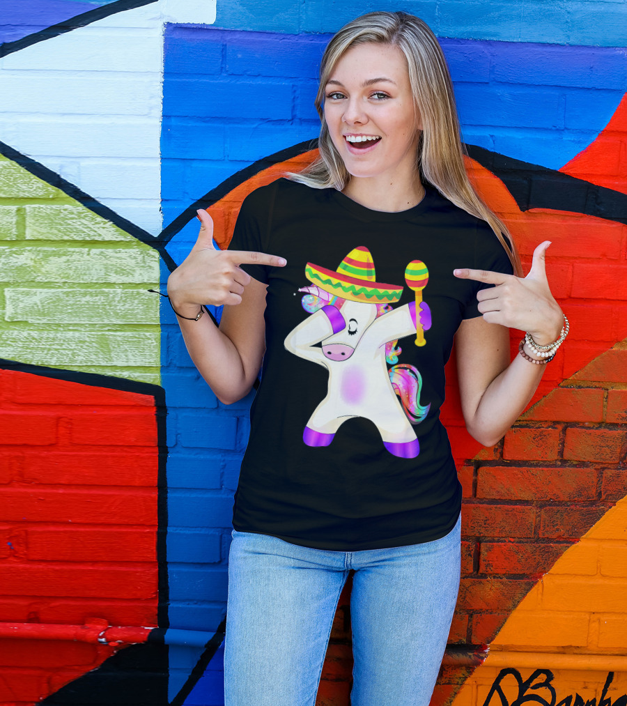 Cinco De Mayo Dabbing Unicorn Sombrero Maracas T-Shirt