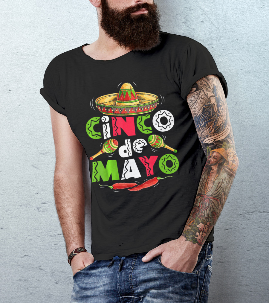 Cinco De Mayo Sombrero Maracas Chillies T-Shirt