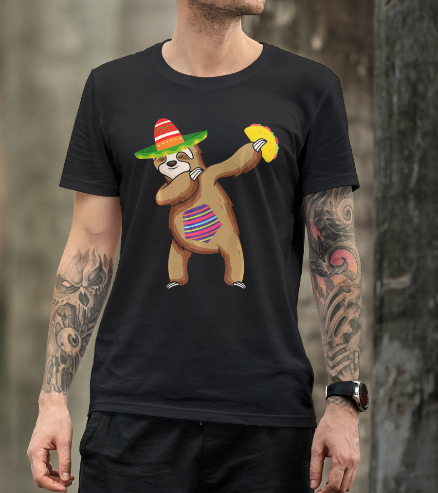Sombrero Sloth Dabbing With Tacos For Cinco De Mayo T-Shirt