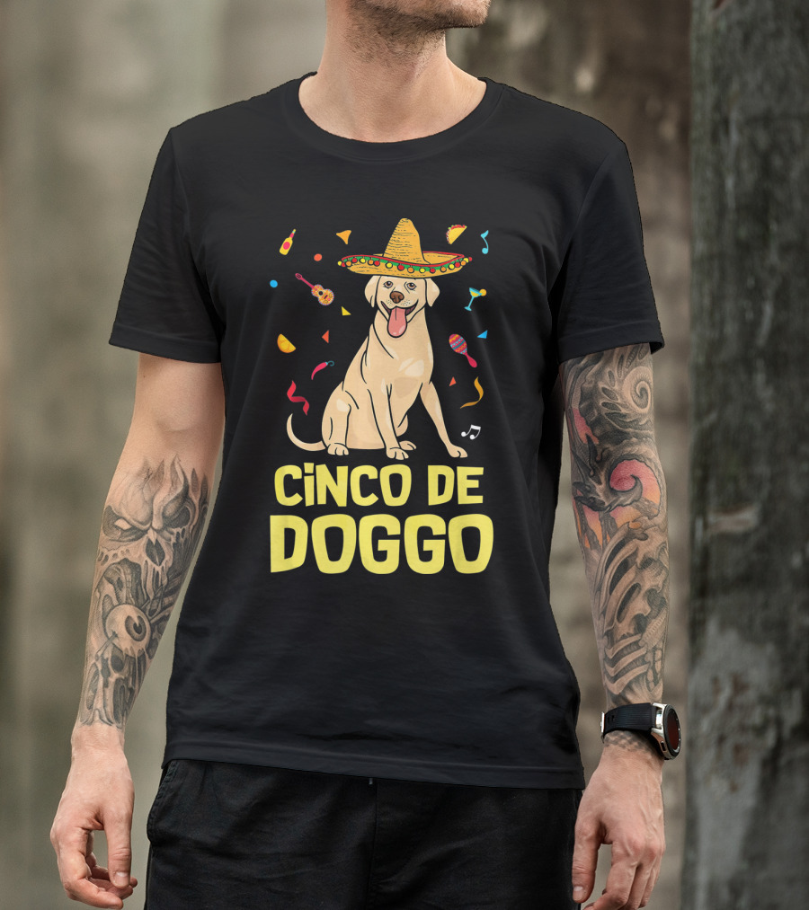 Cinco De Doggo Funny Taco Sombrero Labrador T-Shirt