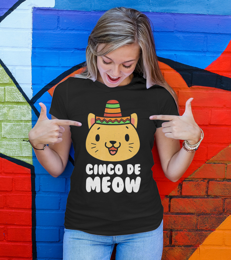 Cinco De Meow Funny Cat With Sombrero Cinco De Mayo T-Shirt