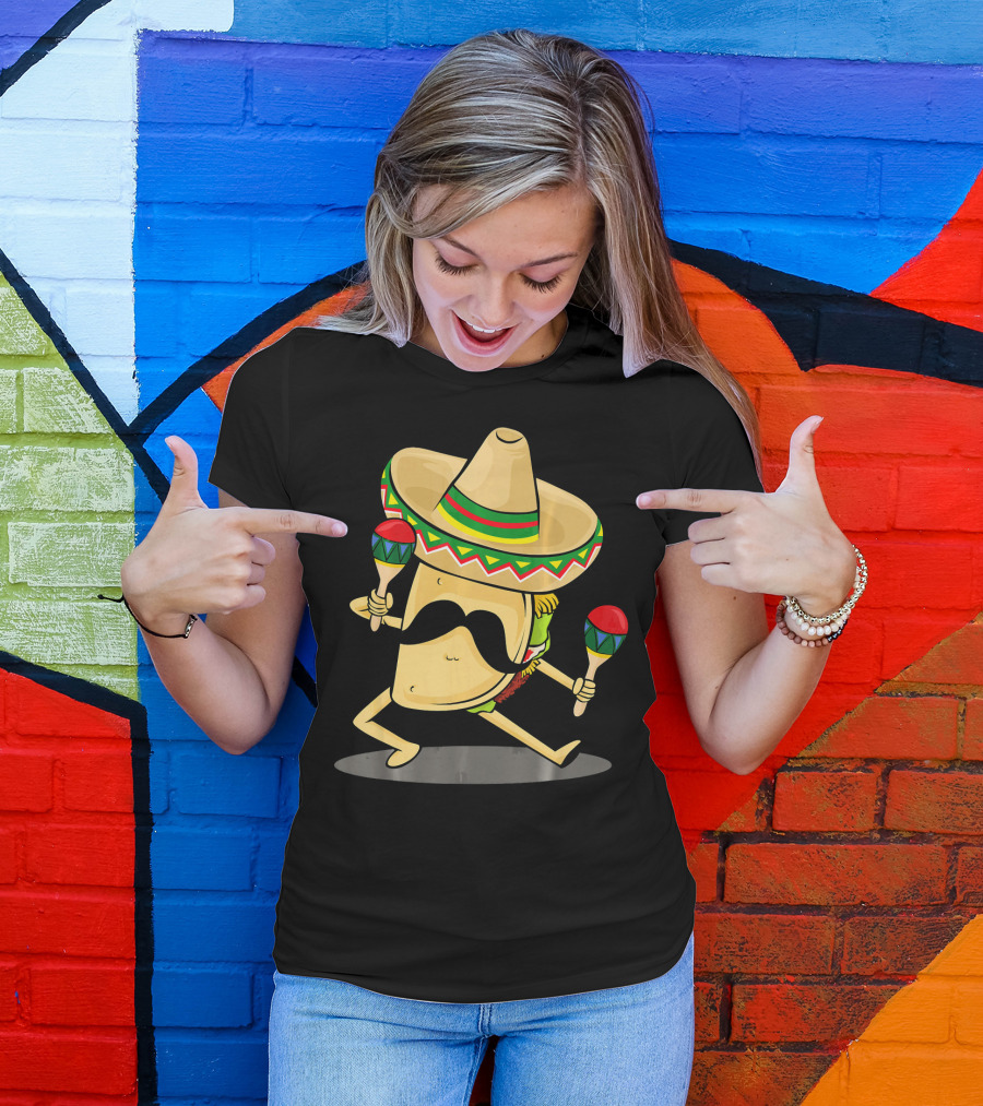 Cinco De Mayo Funny Taco Dancing Sombrero With Maracas T-Shirt