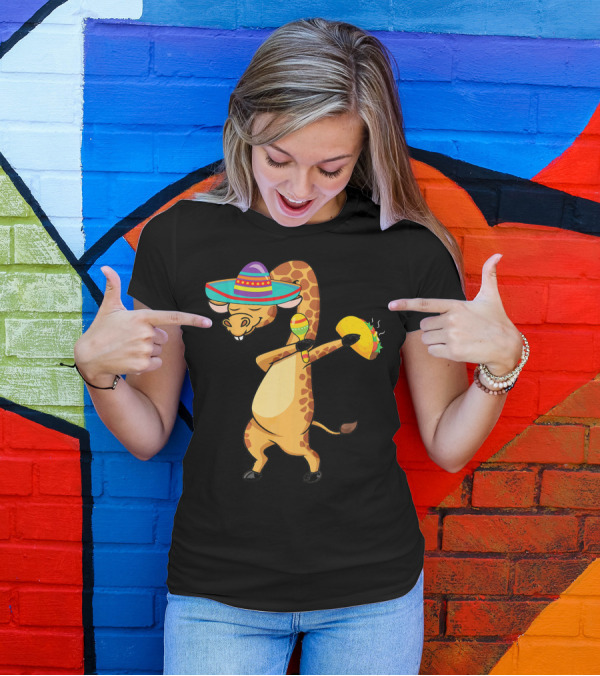 Cinco De Mayo Giraffe Dabbing With Taco And Sombrero T-Shirt