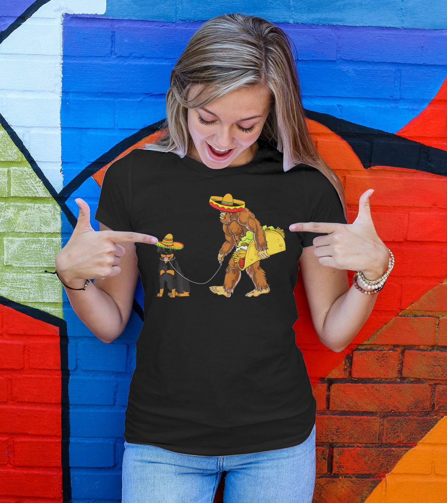 Cinco De Mayo Bigfoot Walking Rottweiler Taco Sombrero T-Shirt