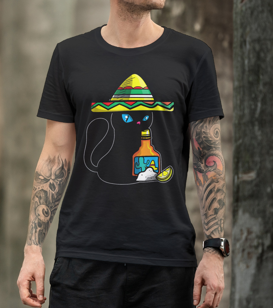Cinco De Mayo Women With Cat In Sombrero Holding Tequila And Lime T-Shirt