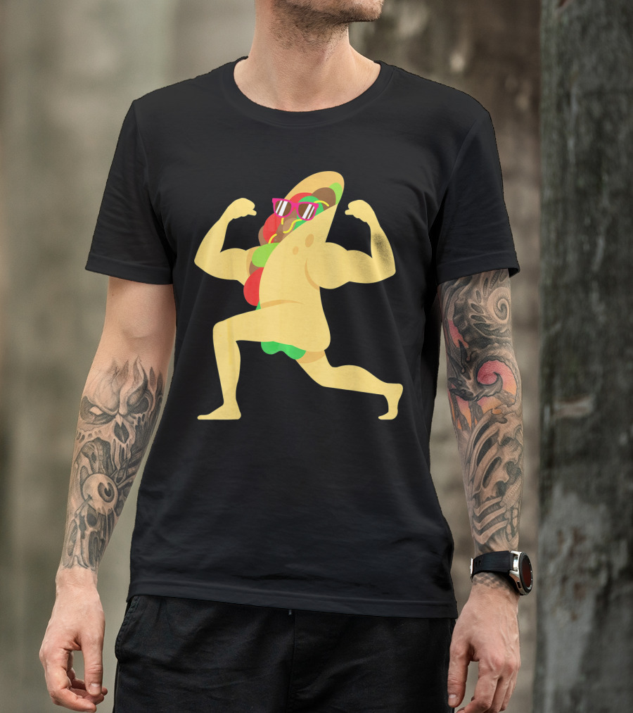 Muscle Beach Taco Funny Mexican Cinco De Mayo Flexing Bodybuilder T-Shirt