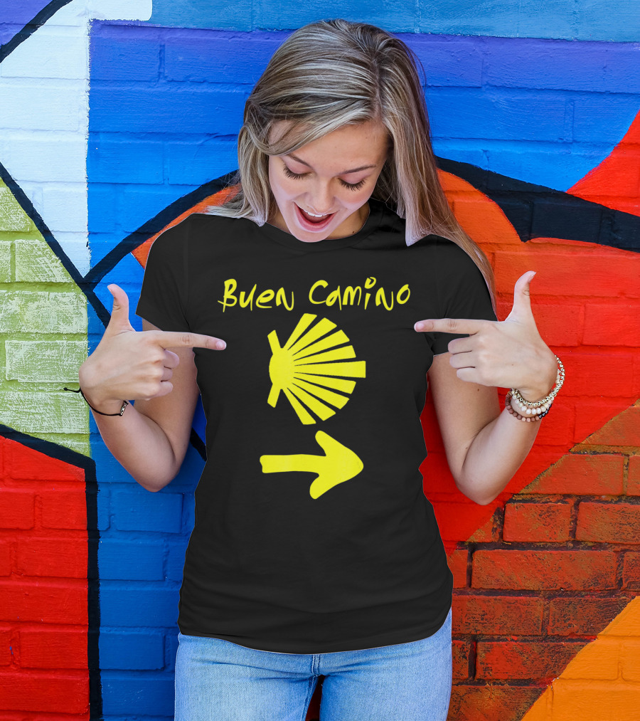 Buen Camino Santiago Yellow Shell Arrow T-Shirt