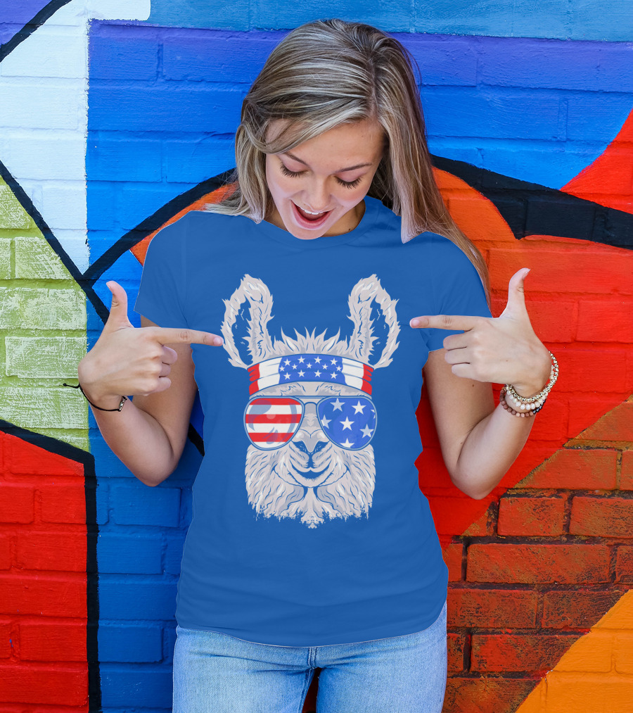 Patriotic Llama With American Flag Sunglasses And Headband For USA Independence Day T-Shirt