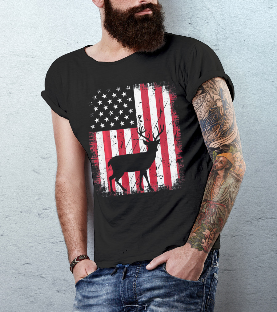 Vintage Deer USA American Flag Fourth Of July T-Shirt