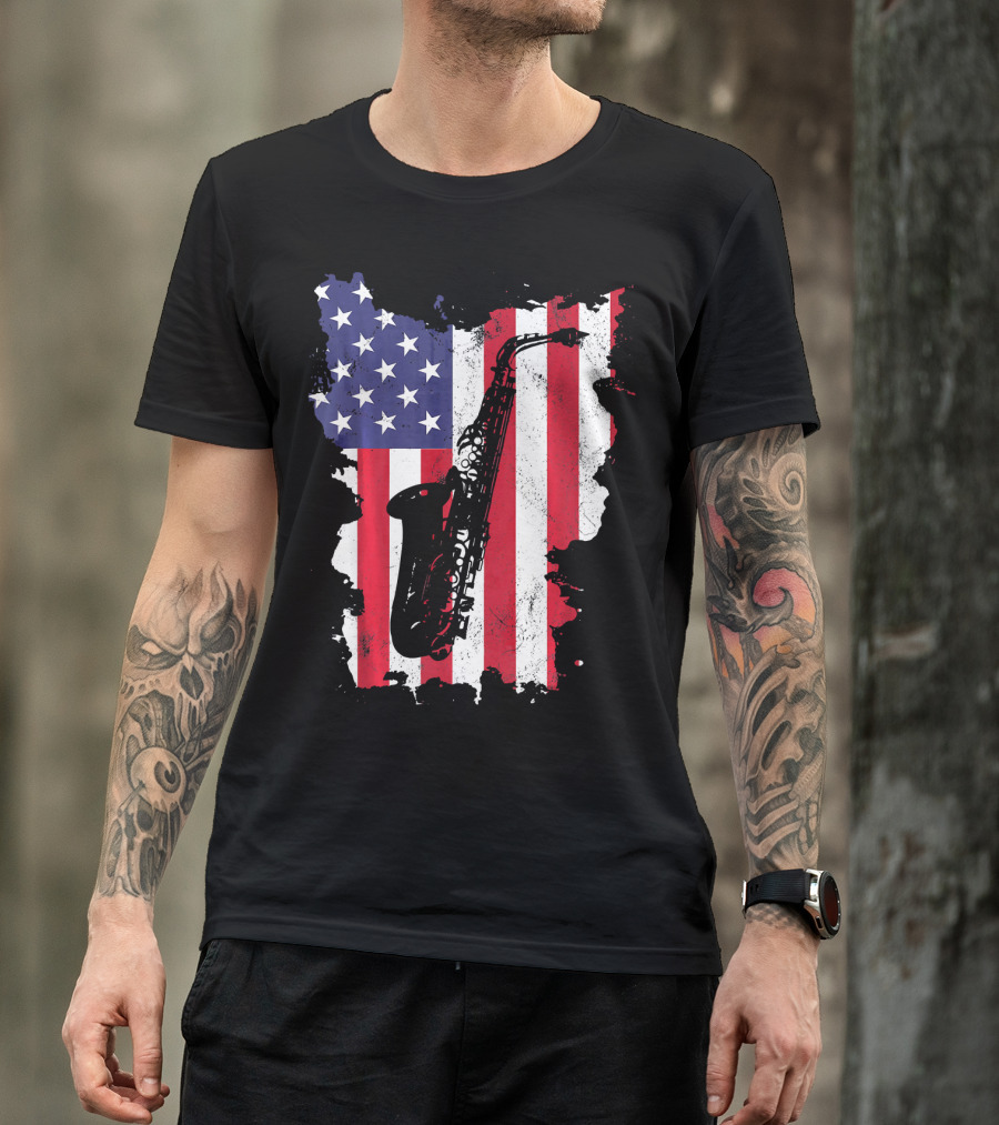 Saxophone USA Flag America Instrument T-Shirt
