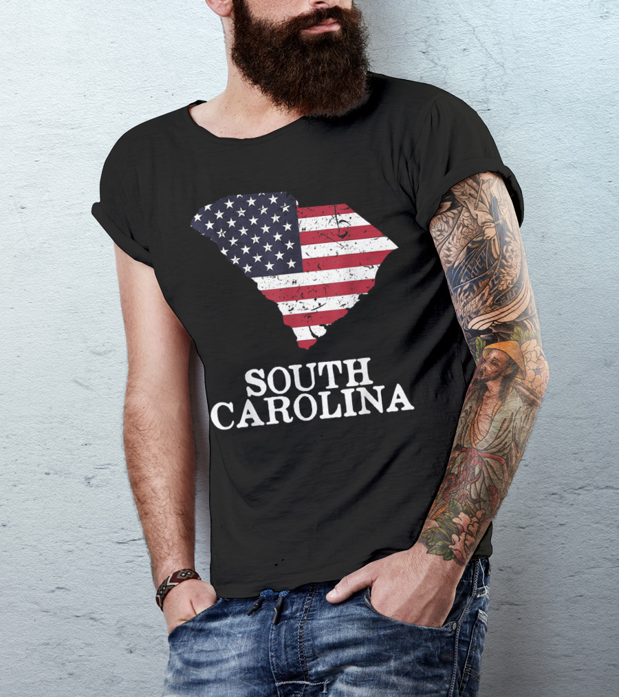 South Carolina Map With American Flag T-Shirt
