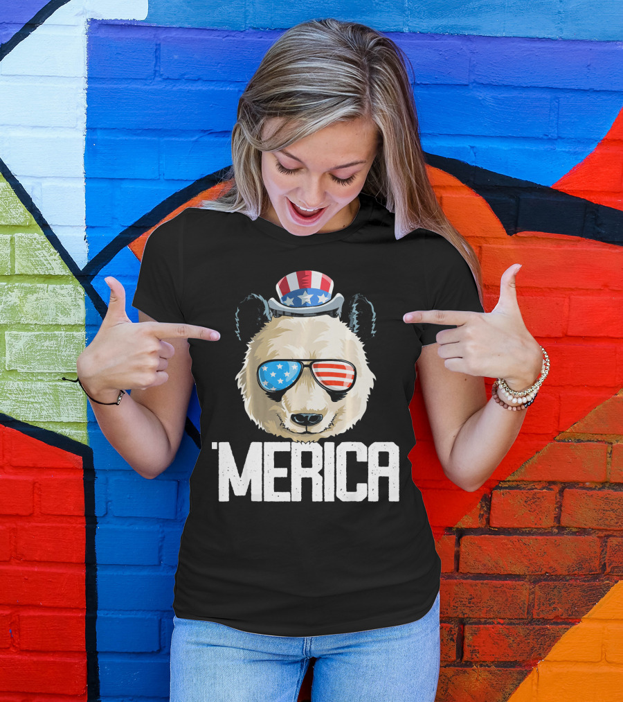 'Merica Panda With Patriotic Sunglasses And Uncle Sam Hat T-Shirt