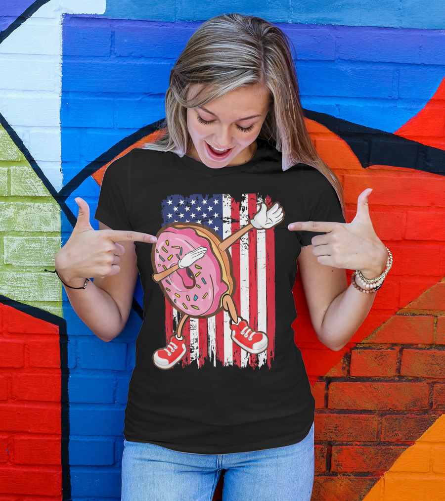 Dabbing American USA Strawberry Frosted Donut On Flag Background T-Shirt