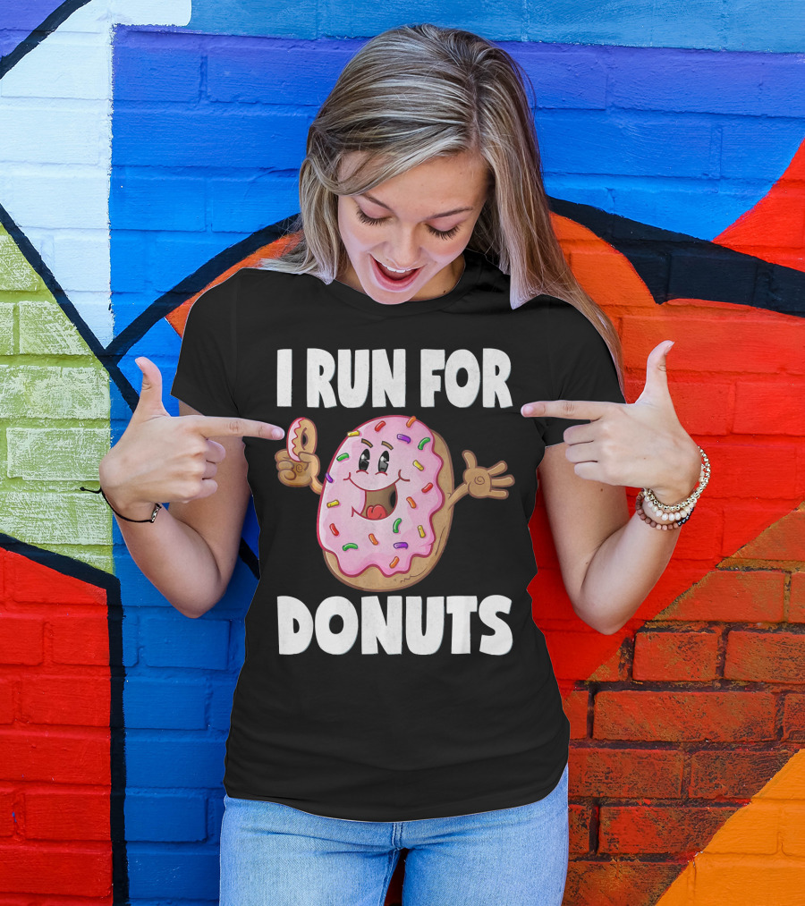 I Run For Donuts Funny Vintage Sprinkled Donut Run T-Shirt