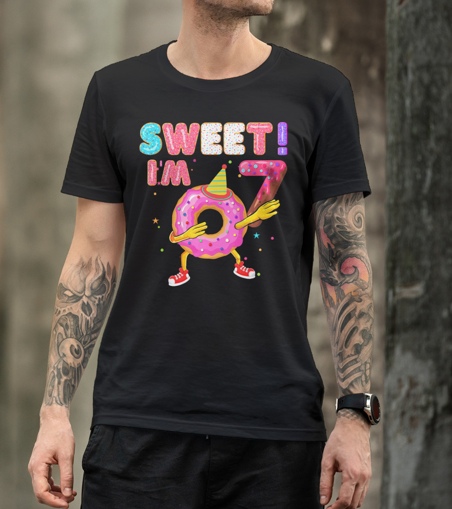 Sweet I'm 7 Birthday Donut Party Hat Fun T-Shirt