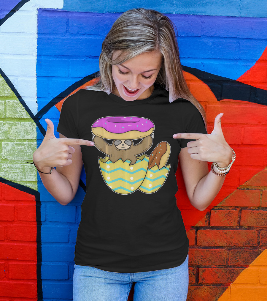 Sloth Easter Egg With Donut Hat T-Shirt