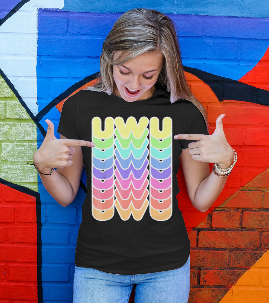 UWU Cute Face Emoji Letter Kawaii Rainbow Keyopt T-Shirt
