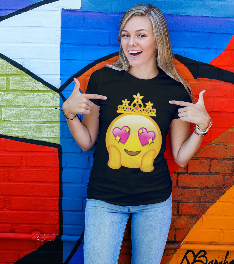 Emoticon Queen Heart Eyes Emoji With Crown Princess T-Shirt