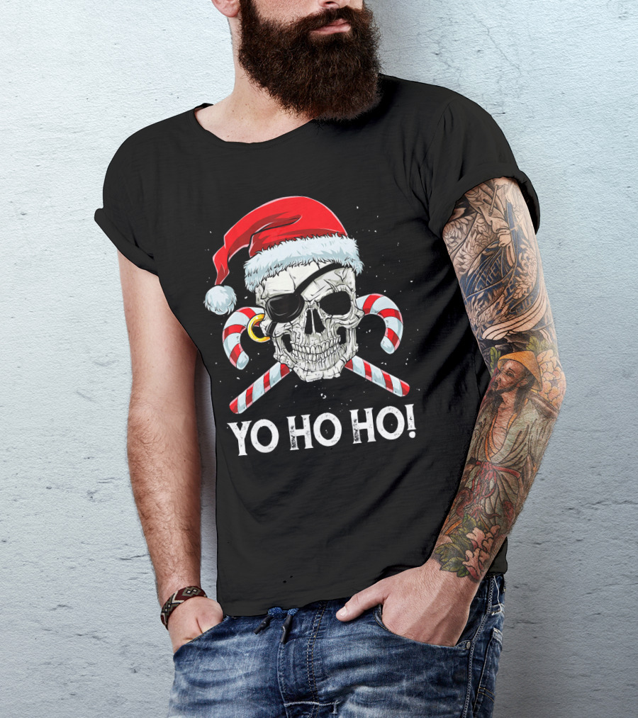 YO HO HO Pirate Santa Skull Candy Canes T-Shirt