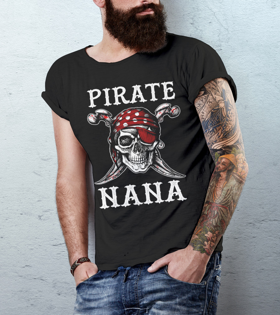 Pirate Nana Halloween Skull Red Bandana Eyepatch T-Shirt