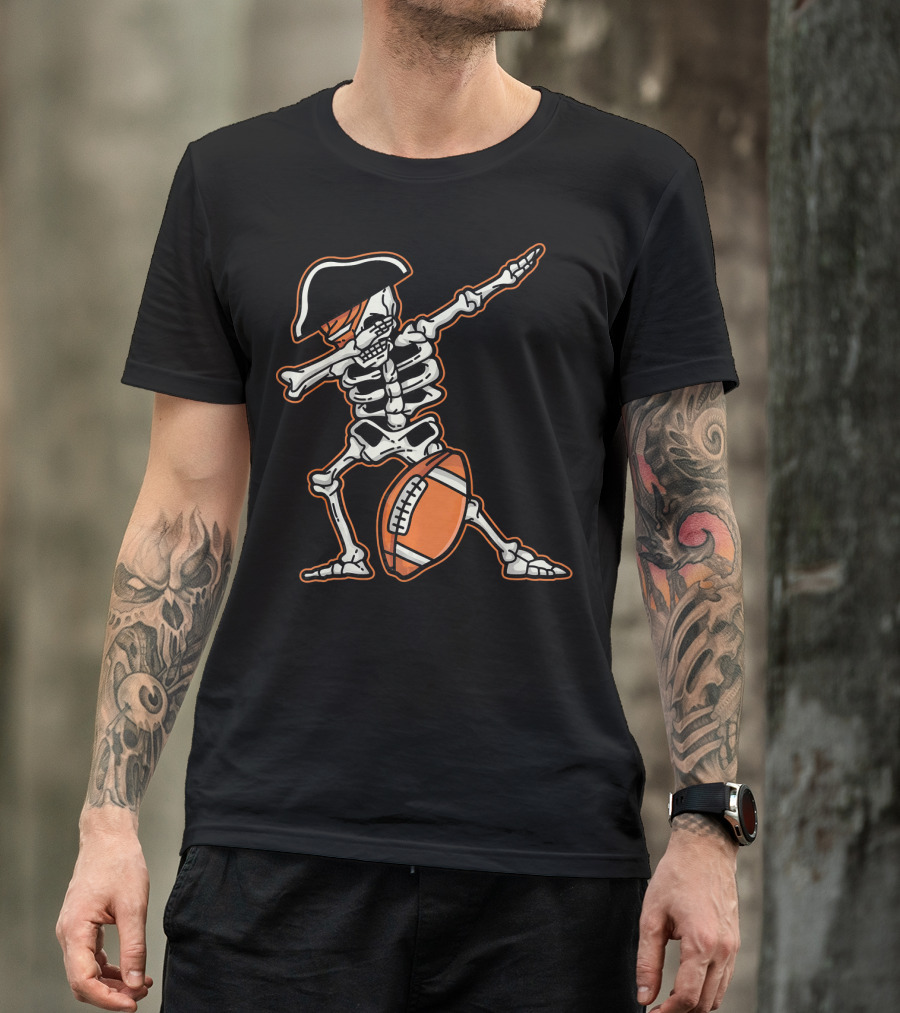 Dabbing Skeleton Pirate With Football Cool T-Shirt