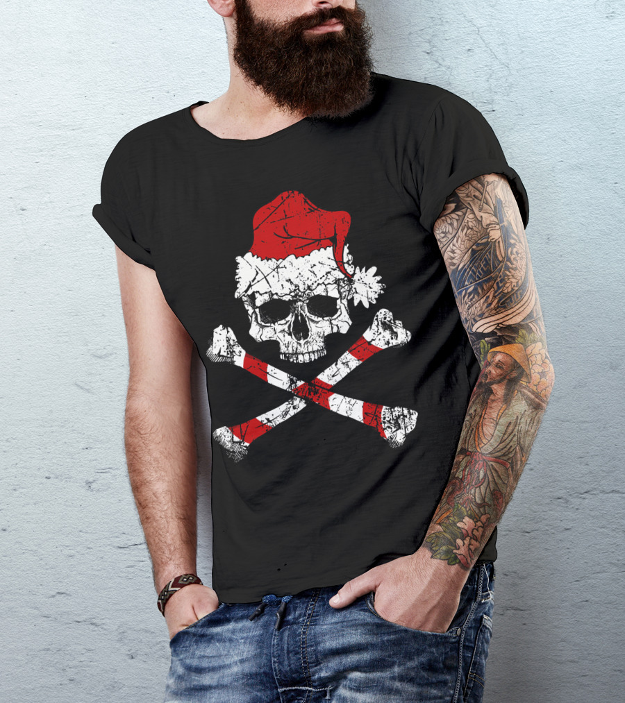 Pirate Christmas Skull With Santa Hat And Candy Cane Crossbones T-Shirt