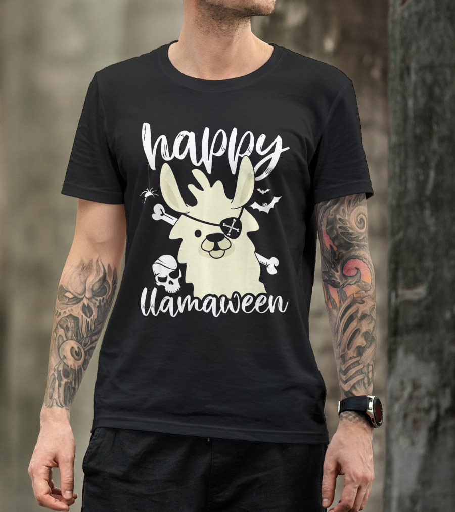 Happy Llamaween Llama Pirate Bats Skull T-Shirt