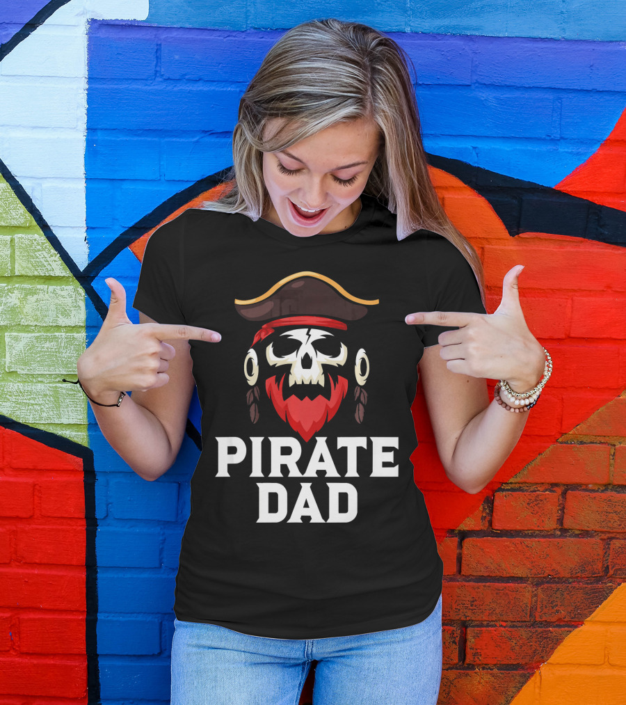Pirate Dad Skull Captain Boating Red Beard Hat T-Shirt