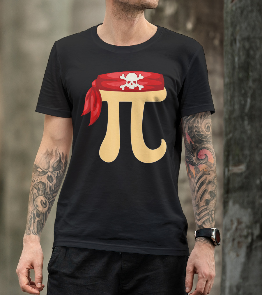 Pirate Pi Skull Crossbones Halloween Costume Math Pie T-Shirt