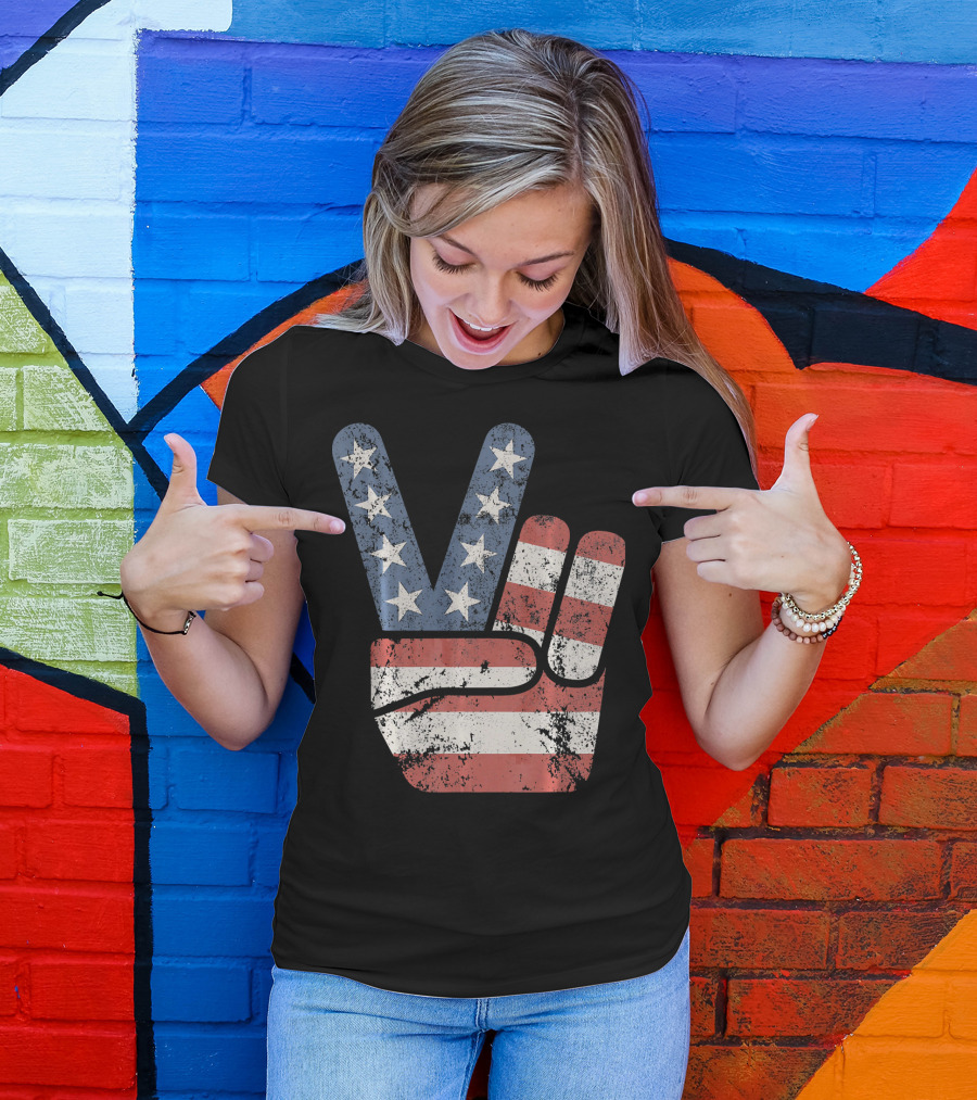 Vintage USA American Flag Peace Sign T-Shirt