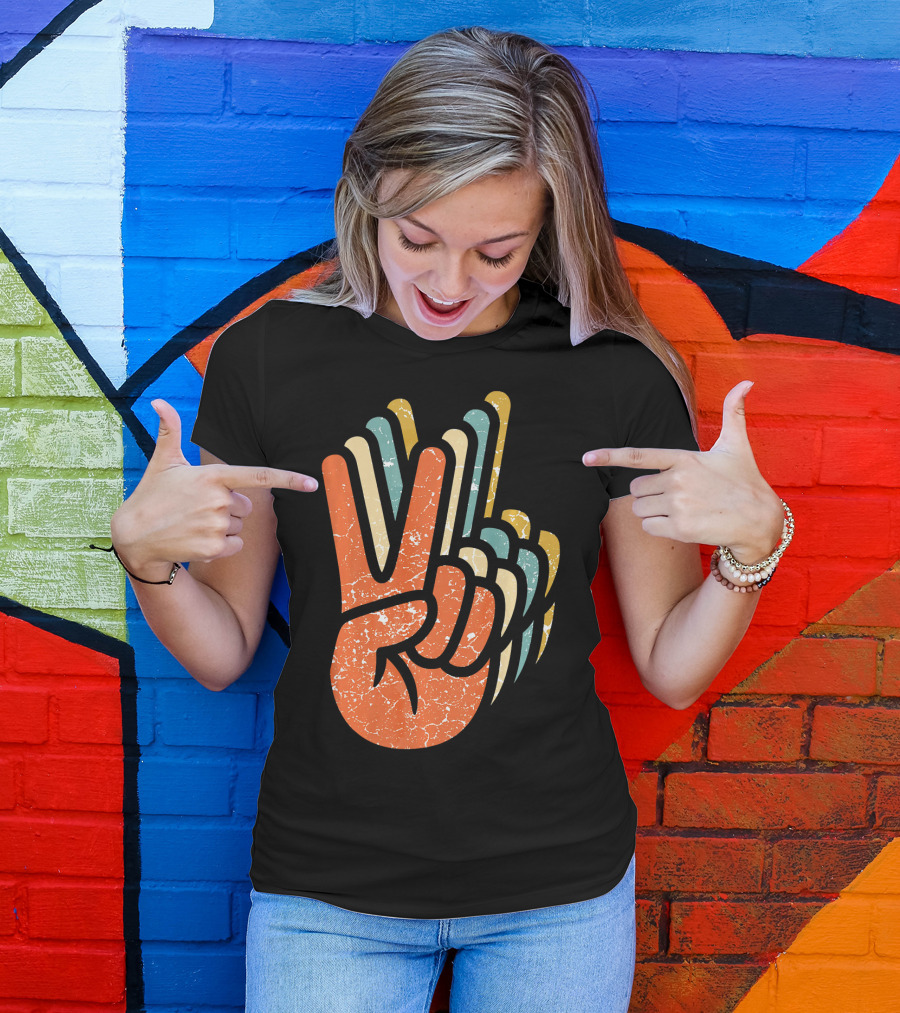 Hippie Peace Vintage 60s 70s Tie Dye Style Retro Hand Sign T-Shirt