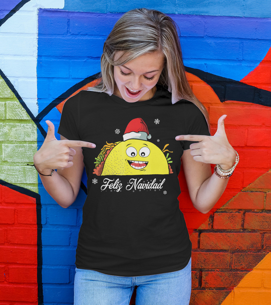 Feliz Navidad Smiling Taco Santa Hat T-Shirt