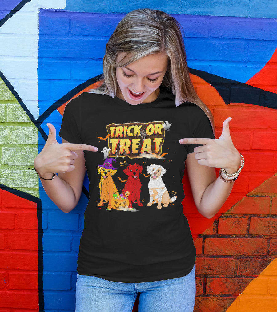 Trick Or Treat Three Labrador Retrievers Halloween Pumpkin Candy Ghosts T-Shirt
