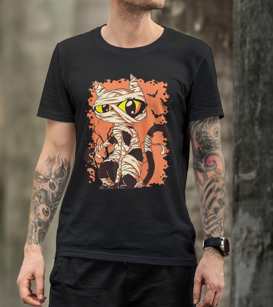 Mummy Cat With Yellow Eyes And Halloween Bats T-Shirt