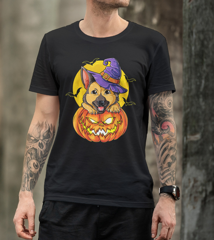 German Shepherd Pumpkin With Witch Hat And Bats T-Shirt