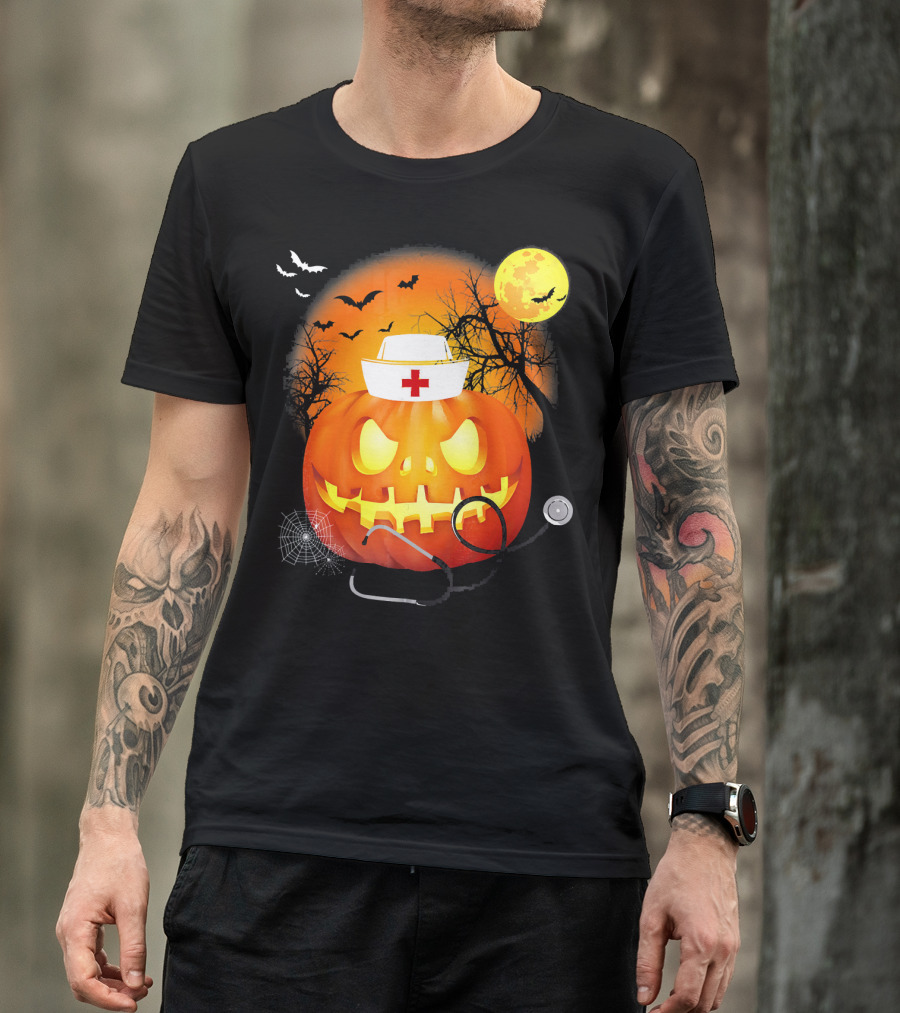 Nurse Halloween Pumpkin With Stethoscope And Bats T-Shirt