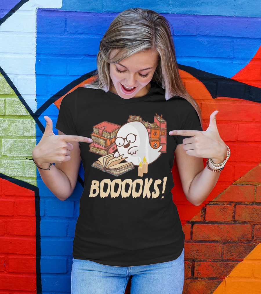 BOOOOKS Cute Reading Boo Ghost With Stacks Of Books And Candles T-Shirt