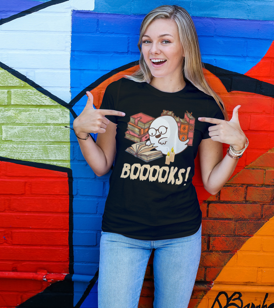 BOOOOKS Cute Reading Boo Ghost With Stacks Of Books And Candles T-Shirt