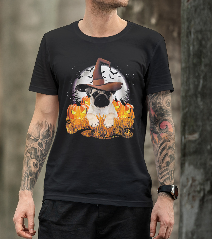 Funny Pug Halloween Witch Hat Pumpkins Moon Bats T-Shirt