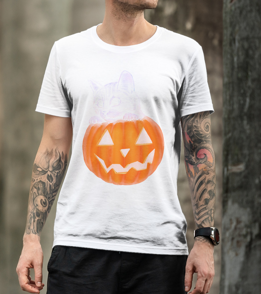 Kitten Peeking From Jack-O'-Lantern Pumpkin Halloween T-Shirt