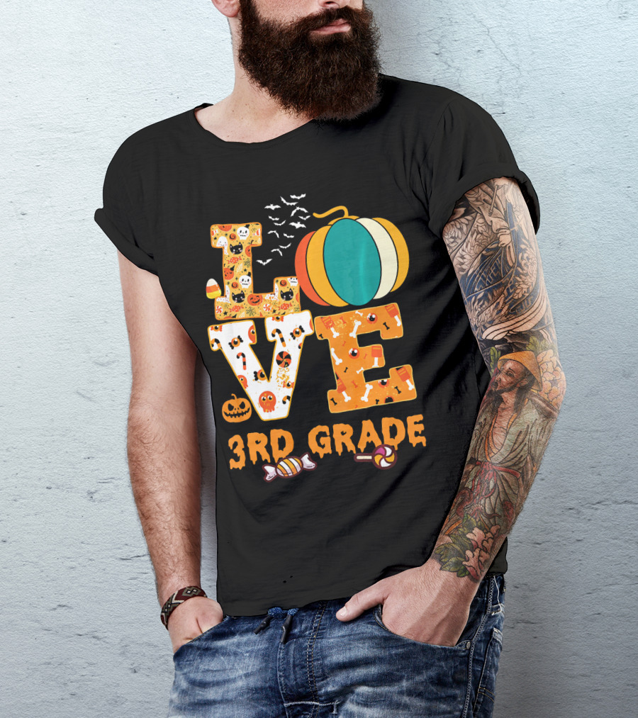 Funny Halloween Love 3rd Grade Teacher Pumpkin Candy Bats T-Shirt