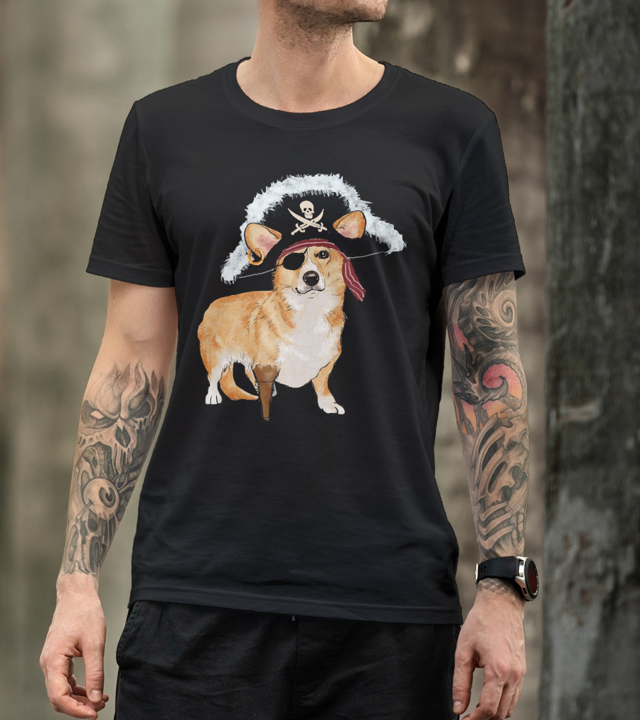 Funny Pirate Corgi Halloween Dog Lovers Skull Eyepatch Hat T-Shirt