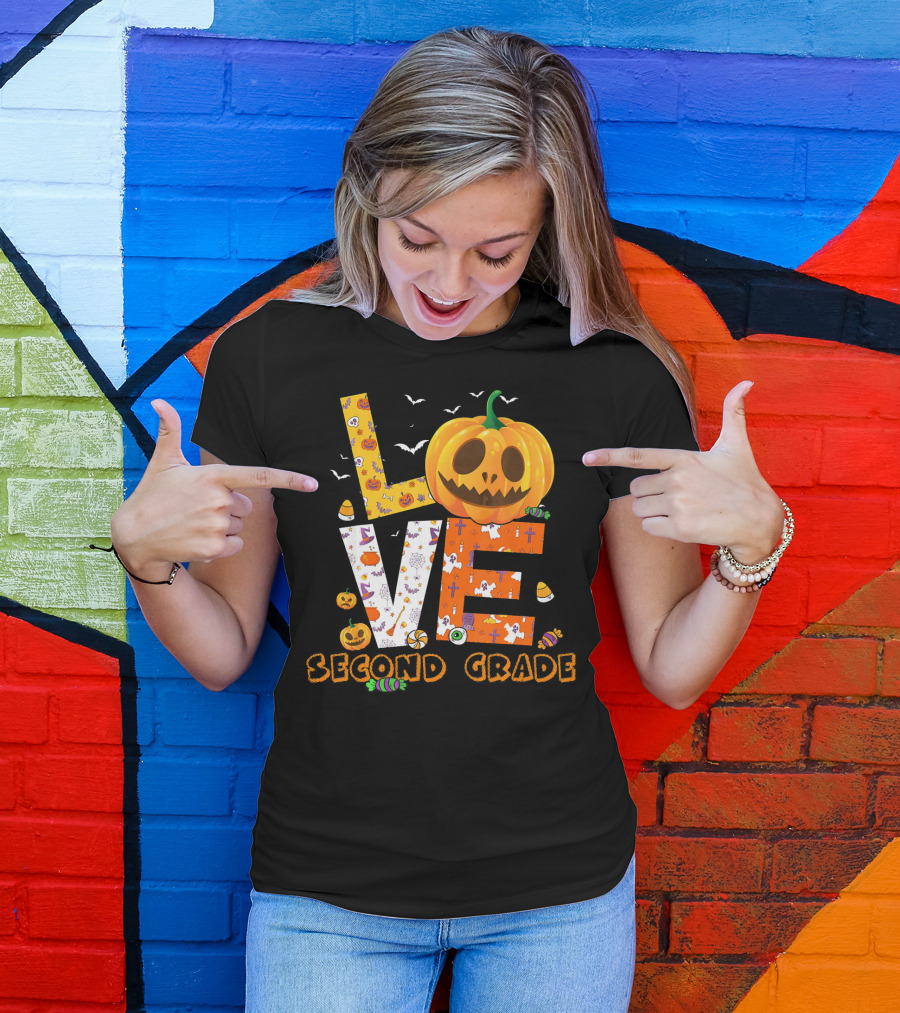 Love Second Grade Funny Halloween Pumpkin Kids T-Shirt