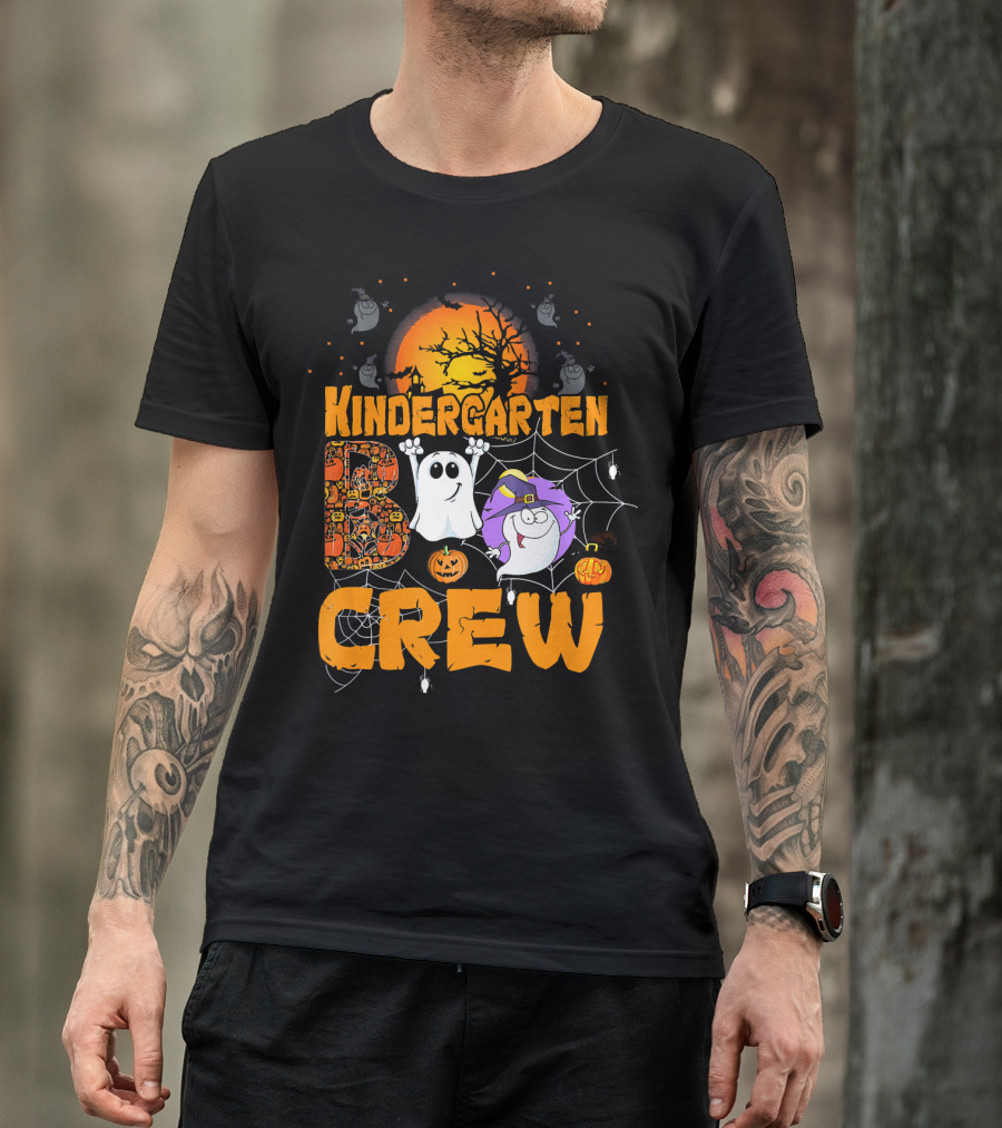 Kindergarten Boo Crew Halloween Teacher Ghosts Pumpkin Moon T-Shirt