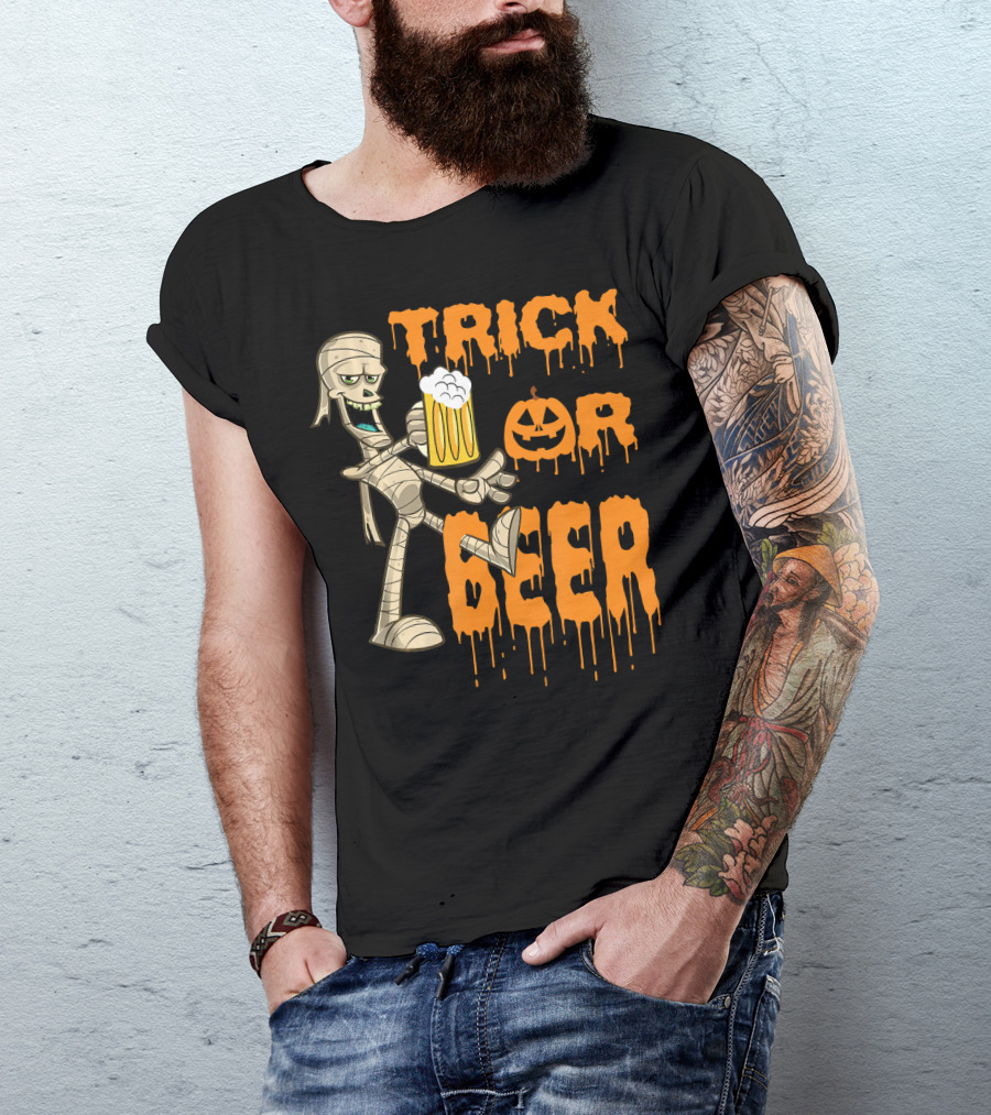 Trick Or Beer Mummy With Pumpkin And Mug T-Shirt
