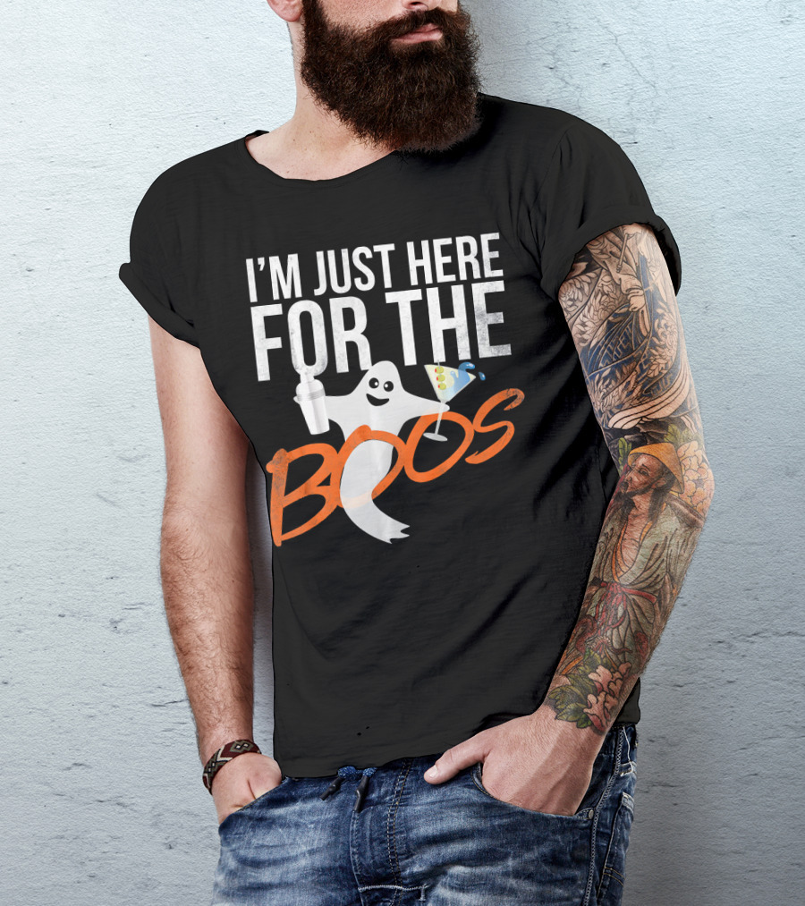 I'm Just Here For The Boos Ghost Holding Cocktail And Drink Shaker T-Shirt
